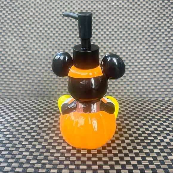 Disney Mickey Mouse Halloween Soap Dispenser 🎃 - Picture 9 of 9